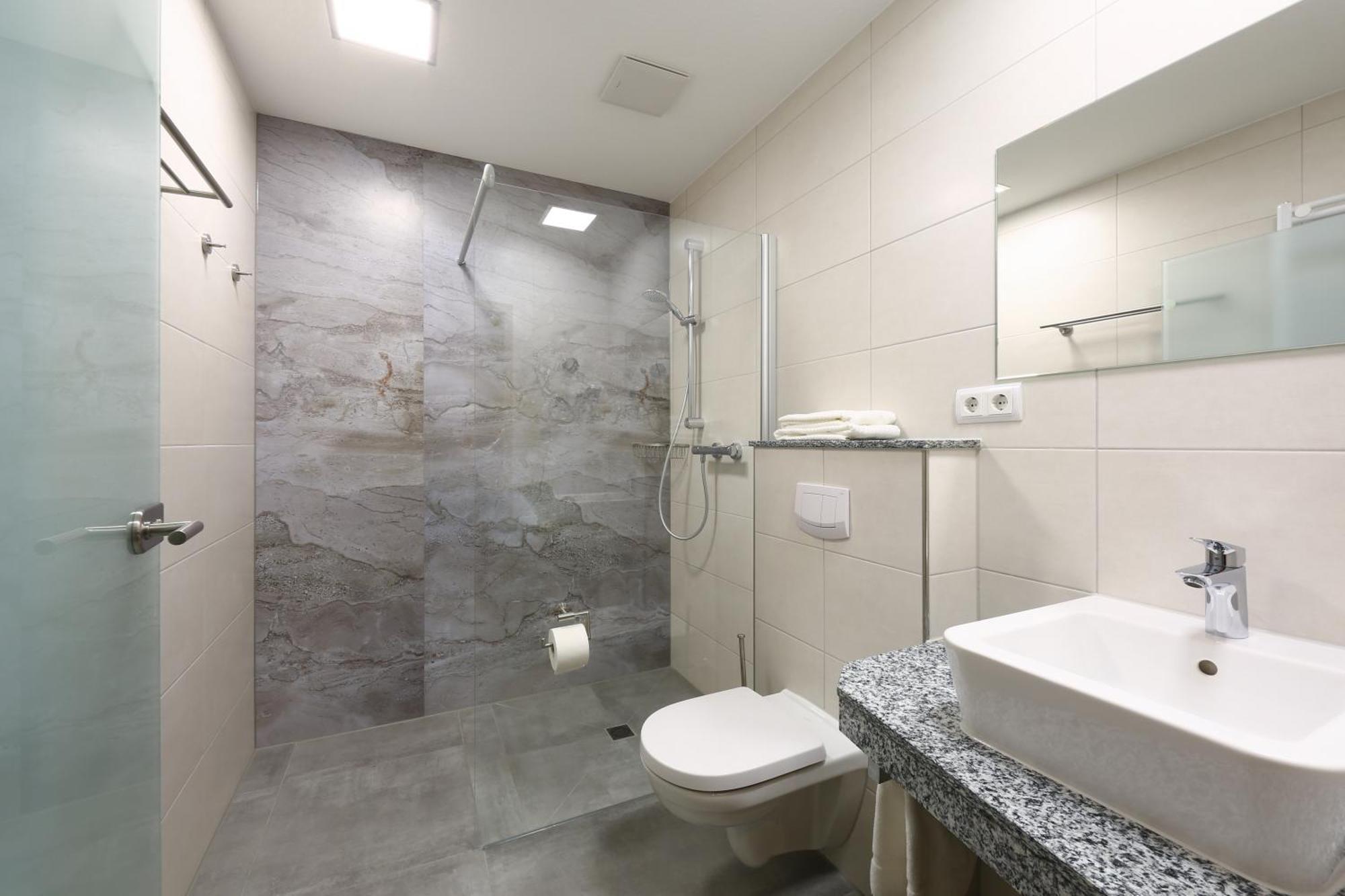 Landgasthof Kaiser Bad Wünnenberg Kamer foto